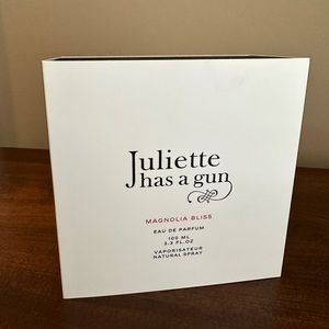 Juliette Has A Gun Magnolia Bliss Perfume